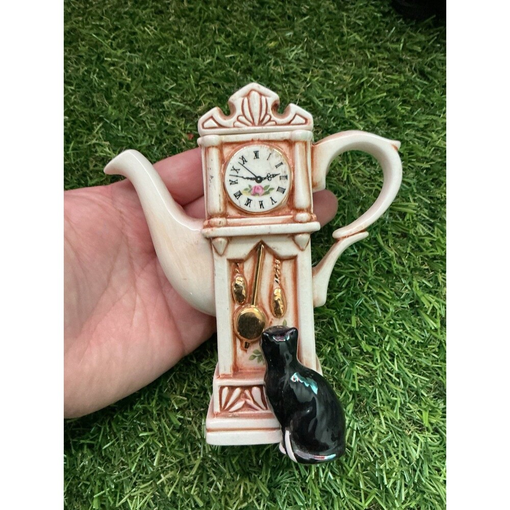 Royal Albert Old Country Roses Mini Teapot Grandfather Clock Black Cat 1996 5”